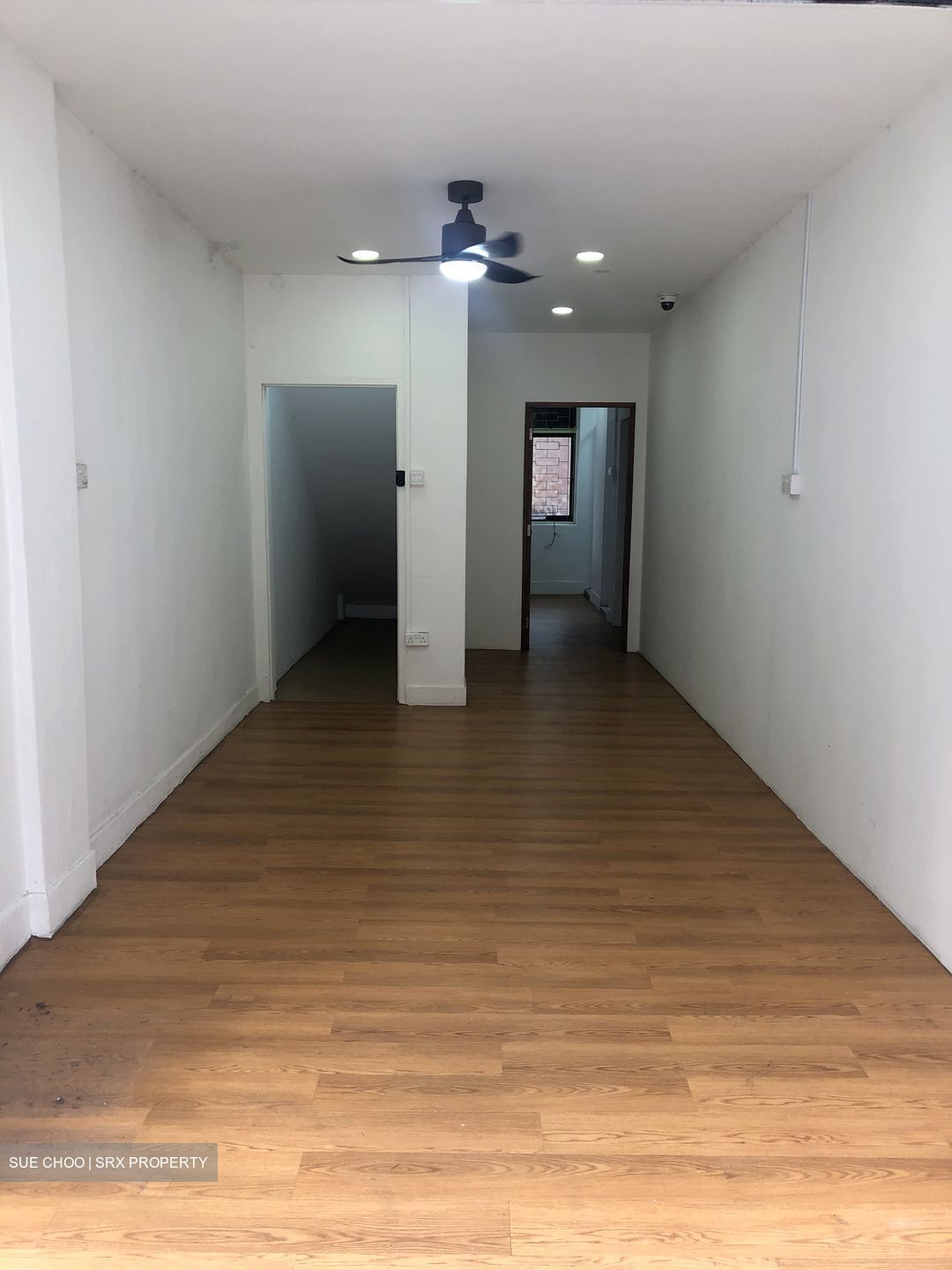 Holland Drive (D10), Shop House #489055631